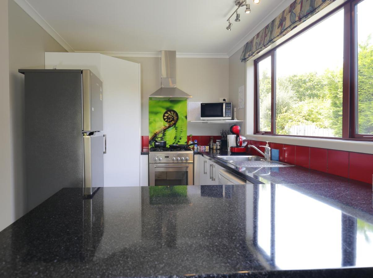 Mokonui Cottage - Te Anau Holiday Home Exterior photo